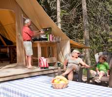 Ready-to-camp in family