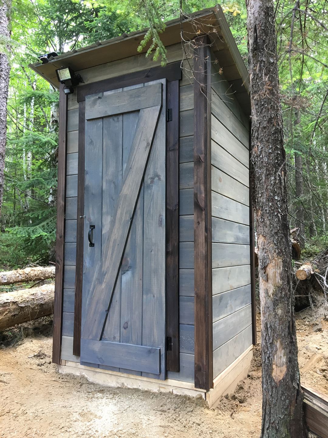 Amisk-aventure-cabins-outhouse