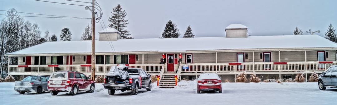 auberge-du-lac-thomas-exterieur-hiver