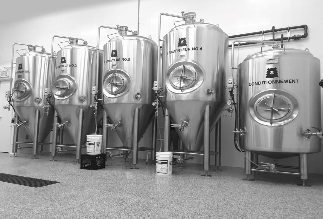 Microbrasserie l'Ours Brun beers fermenteurs