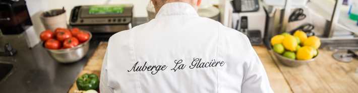 auberge-glaciere-restaurant-motoneige