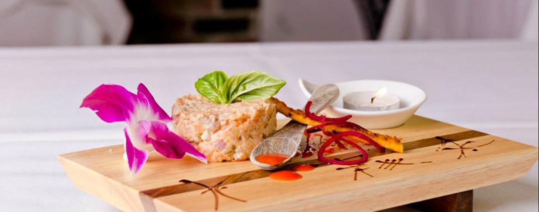 Salmon tartare from Restaurant Le Prieuré