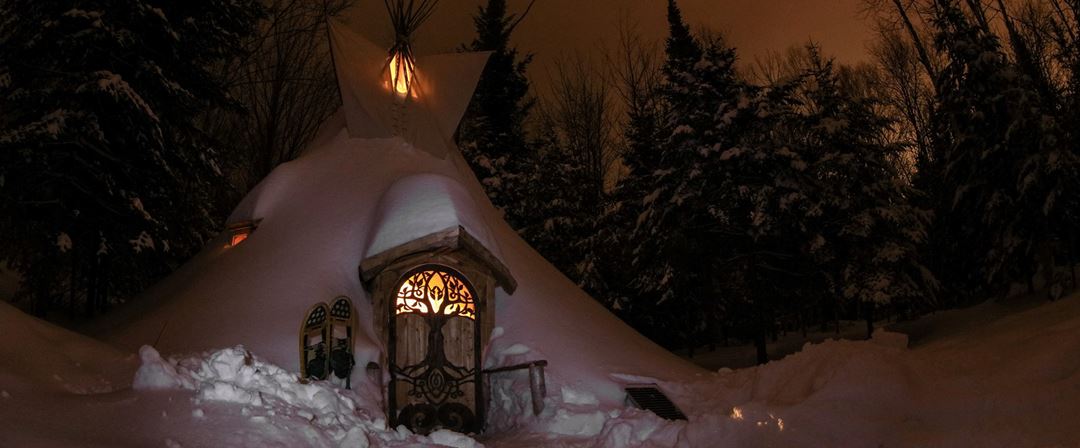 les-pieds-sur-terre-hebergement-tipi-hiver
