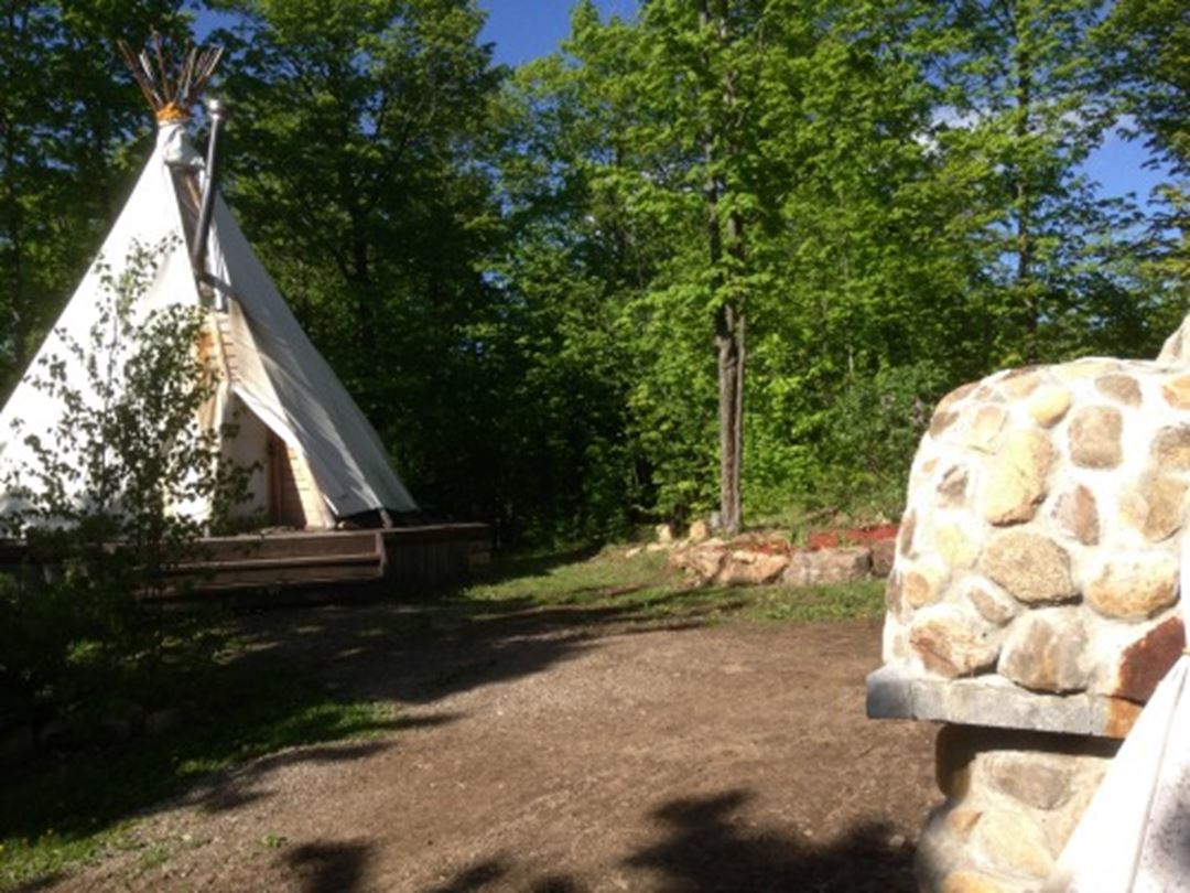 Les Tipis du sommet