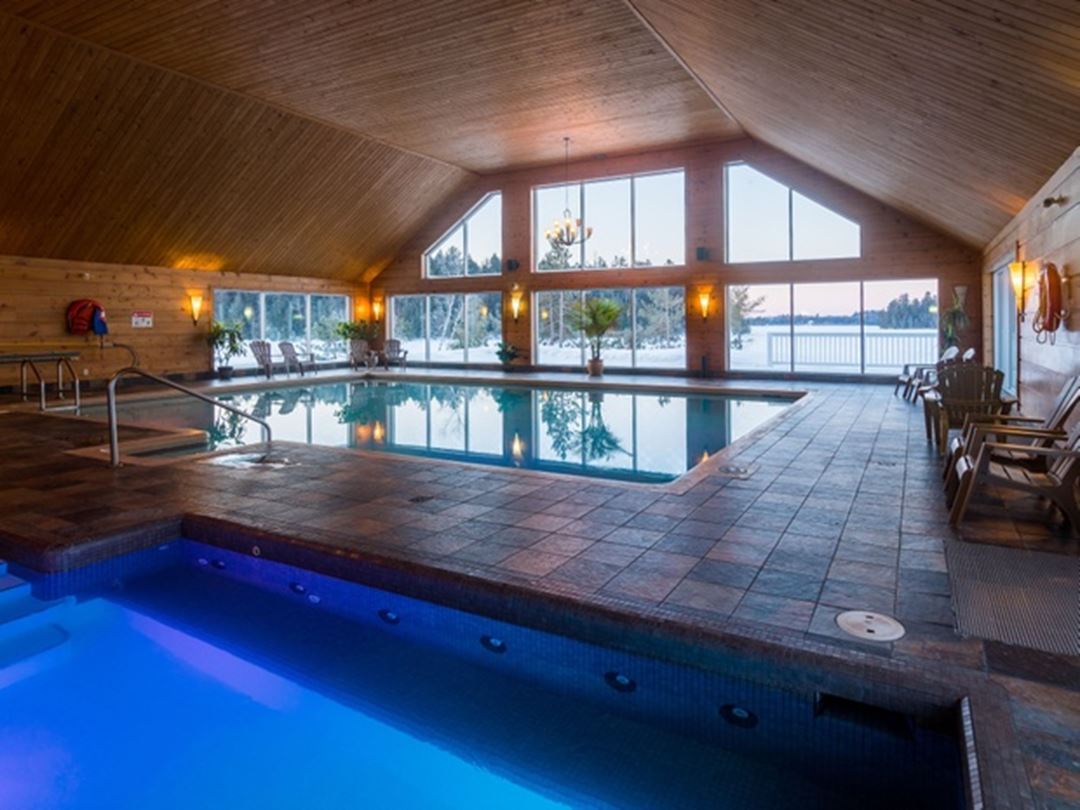 Pool and spa Pourvoirie du Lac Blanc