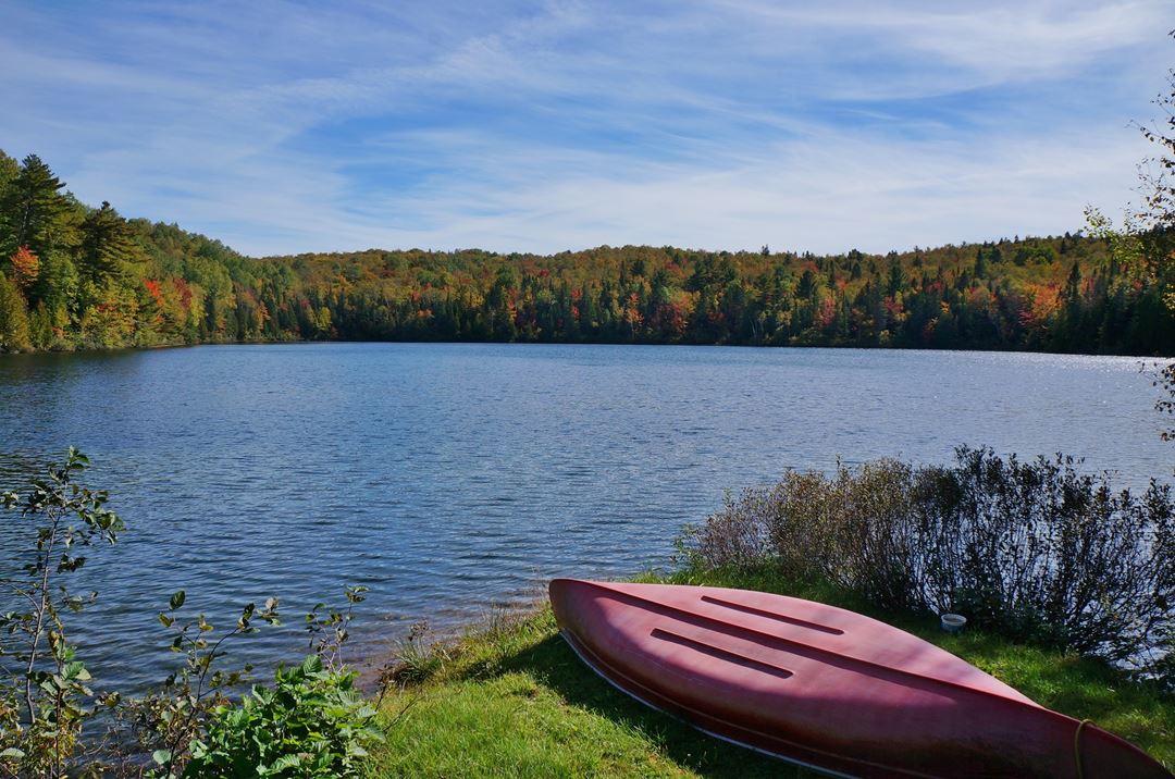 Auberge-du-Lac-Priscault-lac-ete
