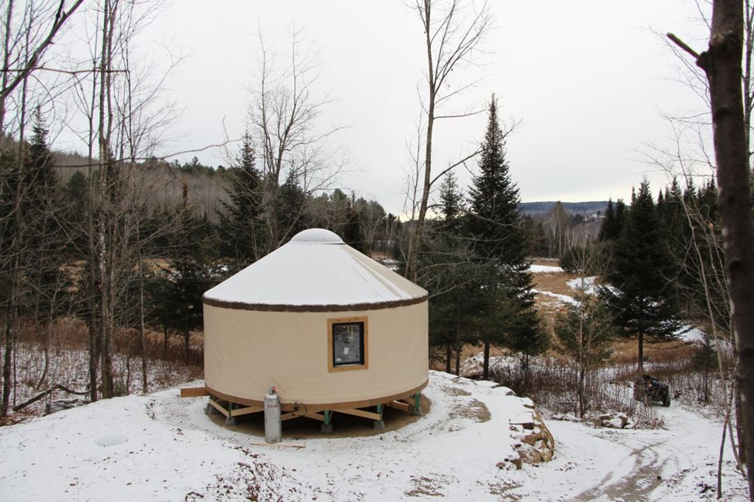 refuges-carole-sylvain-yourte-hiver