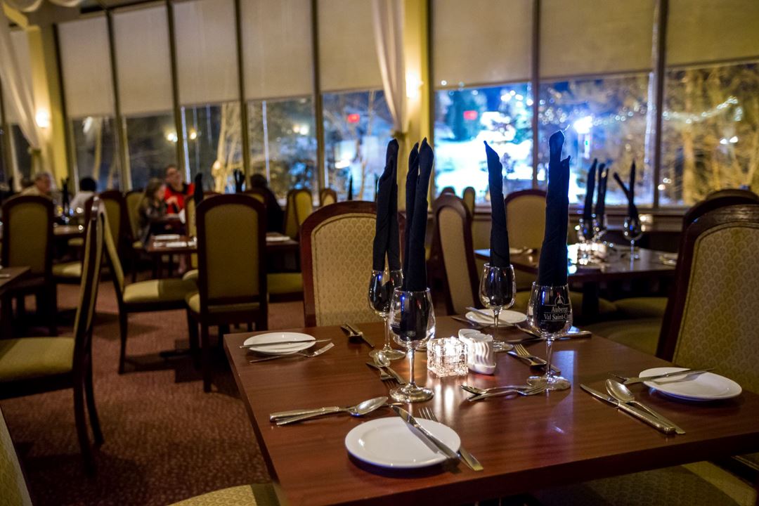 Salle à manger Auberge Val St-Côme